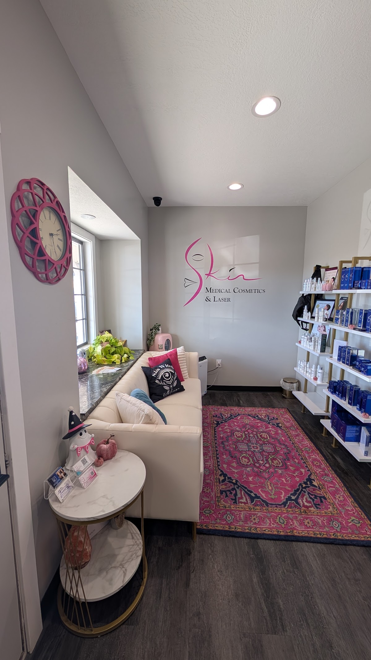Skin - Medical Cosmetics & Laser photo 2