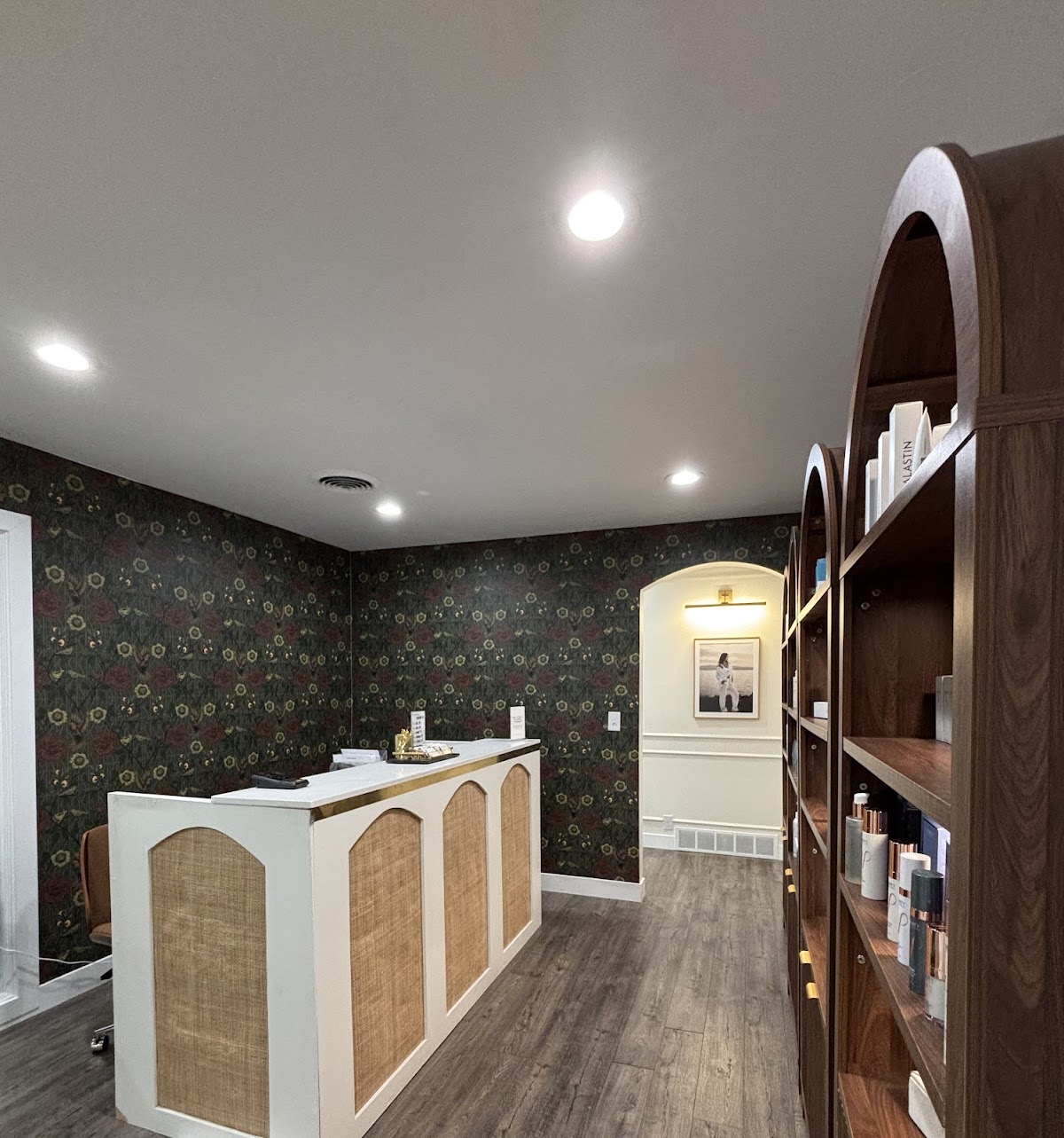 Modern SLC Injections & Aesthetics